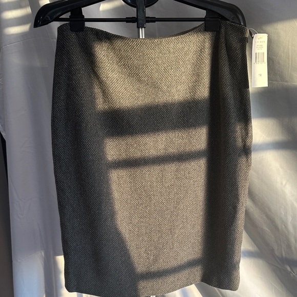 Lauren Ralph Lauren Dresses & Skirts - Lauren Ralph Lauren Charcoal Tweed Pencil Skirt